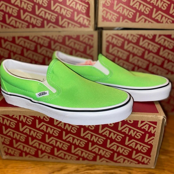 Vans Women’s 6.5 NWT - Picture 4 of 7